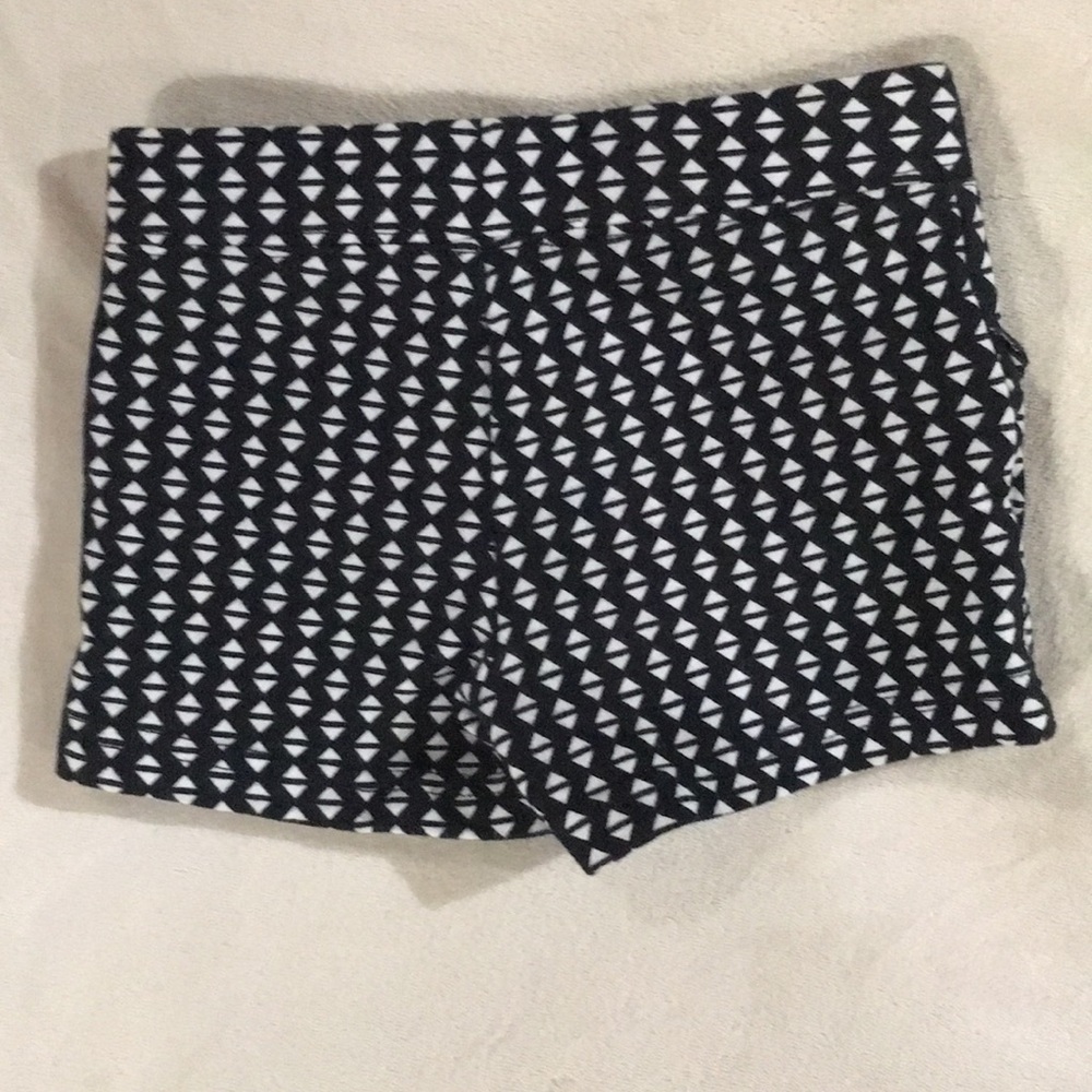 Carter’s shorts - Picture 3 of 3
